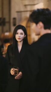 #TOP 252	Cô Dâu Giả Của Đế Quốc Thương Mại