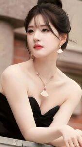 #TOP_T 8	                        3 NĂM THEO ĐUỔI